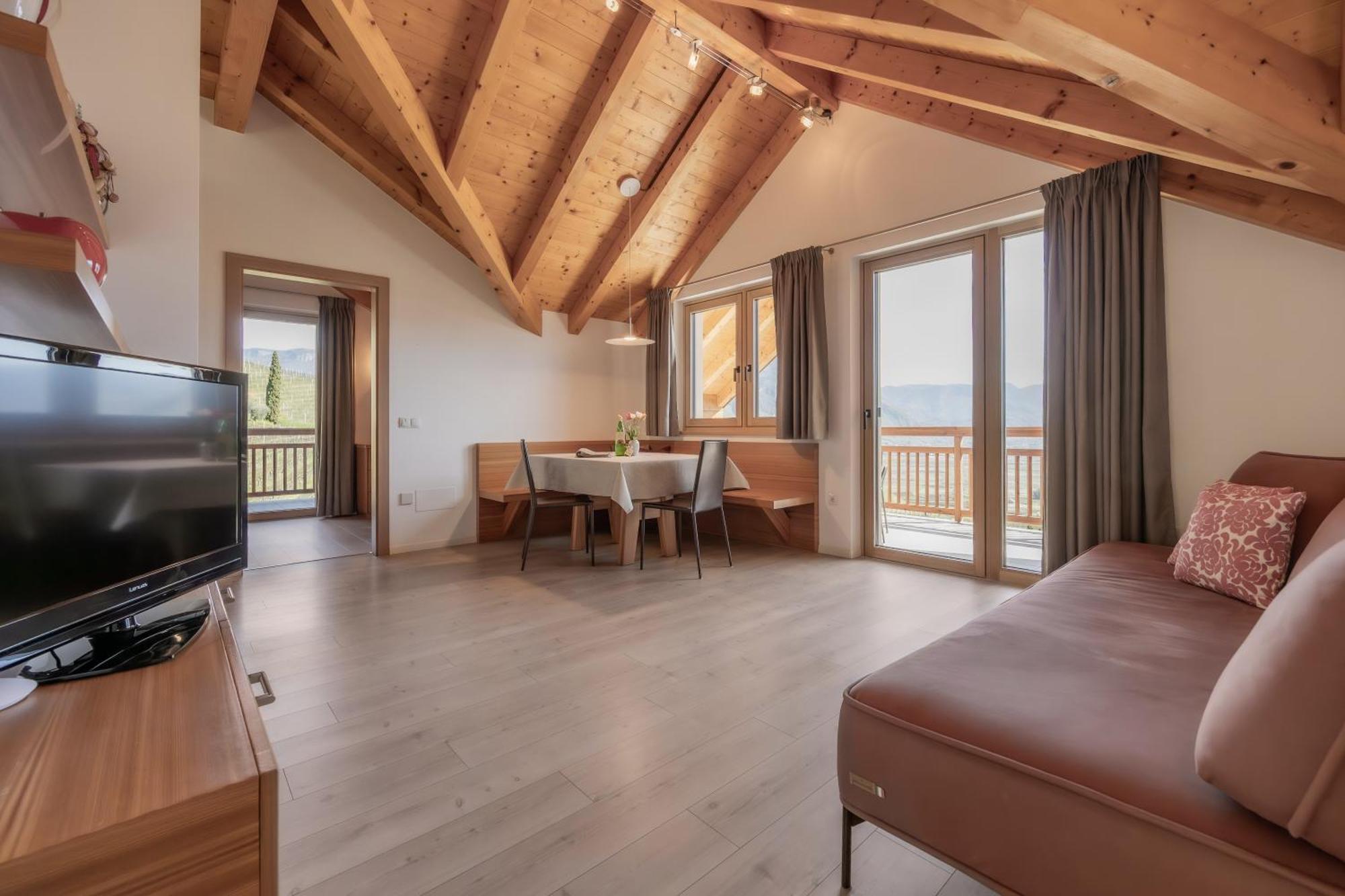 Egarter Apartment Апиано сула Страда дел Вино Екстериор снимка